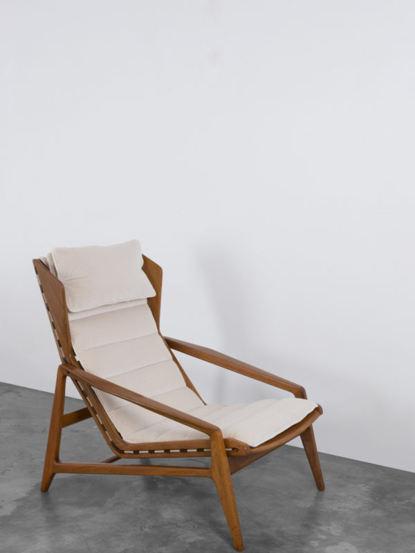 Gio Ponti - 811 Armchair, at Giustini/Stagetti Galleria O. Roma